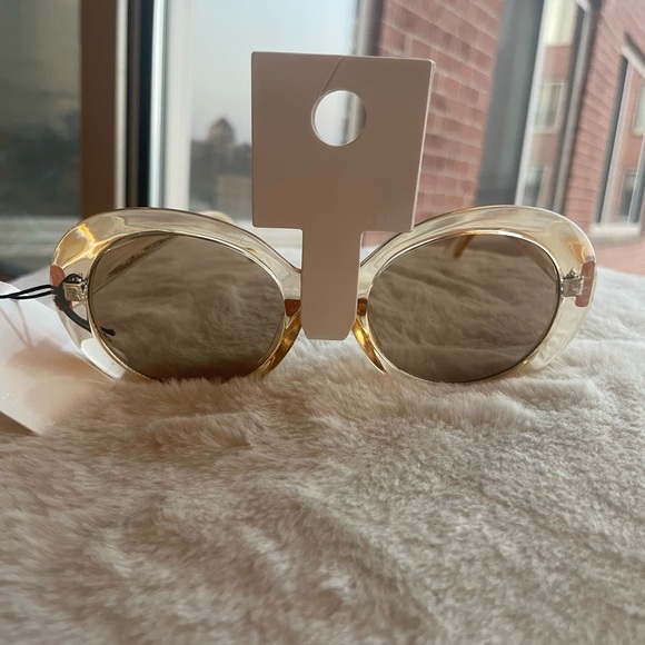 Tan Translucent Glasses - retro oversized style - NWT - Picture 2 of 4